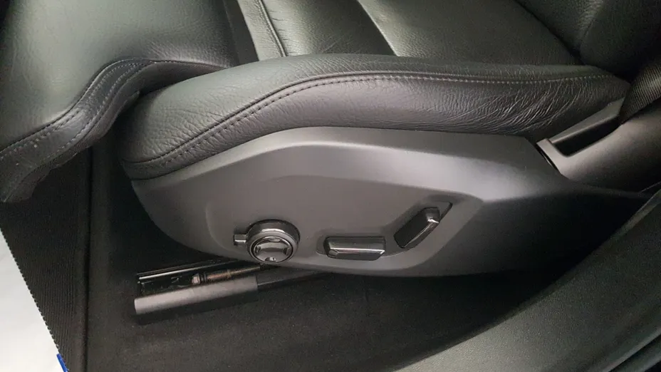 VOLVO XC60 XC60 B4 B Plus Bright aut