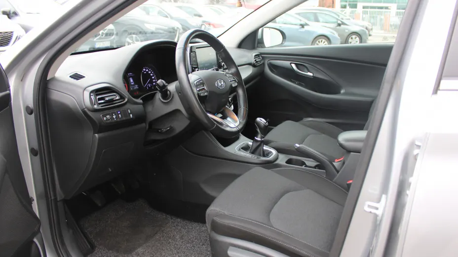 HYUNDAI i30 i30 1.5 T-GDI 48V Comfort