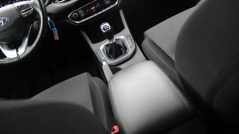 HYUNDAI i30 i30 1.5 T-GDI 48V Comfort