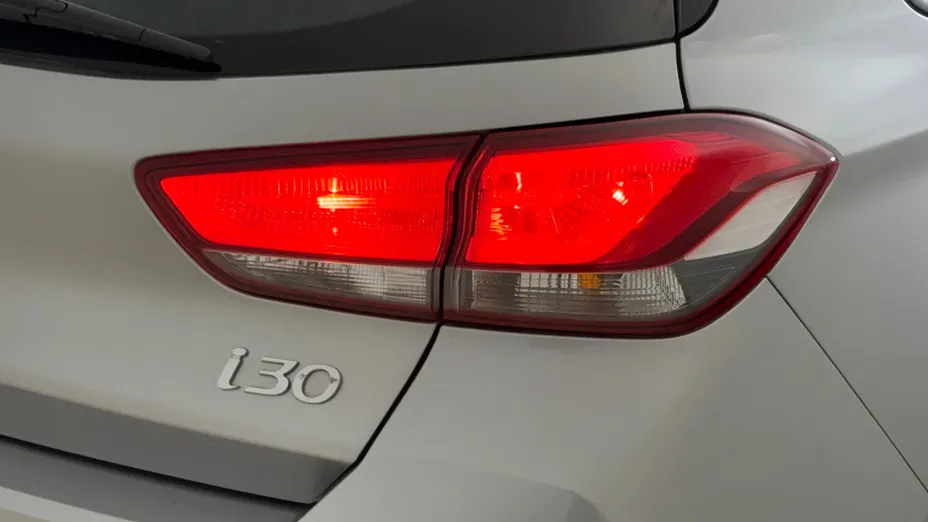 HYUNDAI i30 i30 1.5 DPI Modern