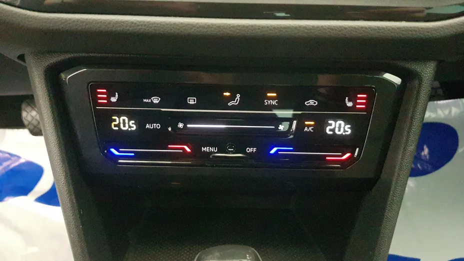 VOLKSWAGEN Tiguan Tiguan 2.0 TDI SCR 4Mot. Life DSG