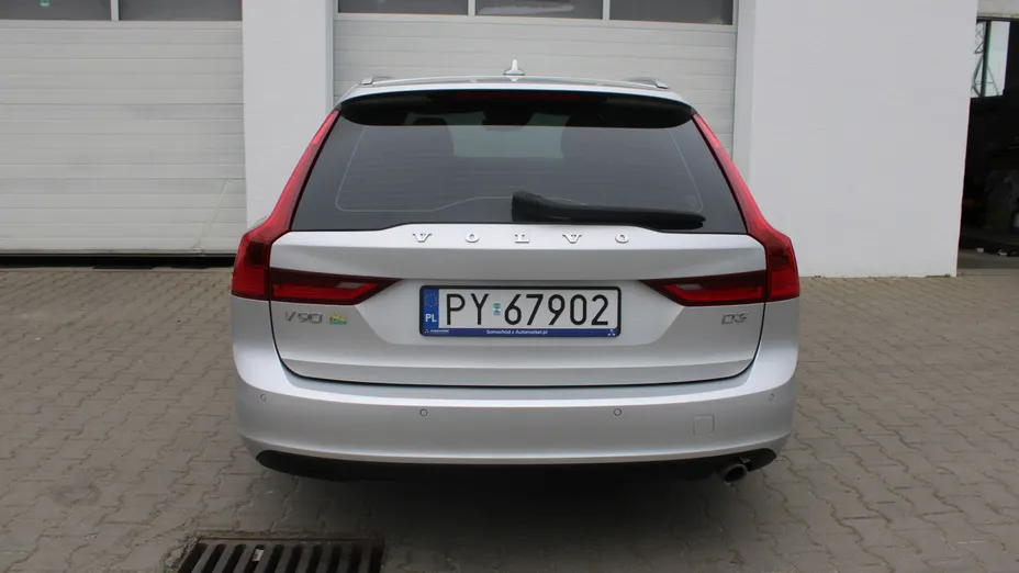 VOLVO V90 V90 D3 Momentum aut