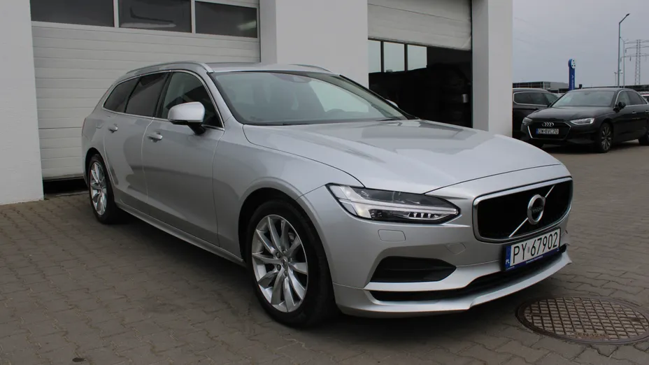VOLVO V90 V90 D3 Momentum aut