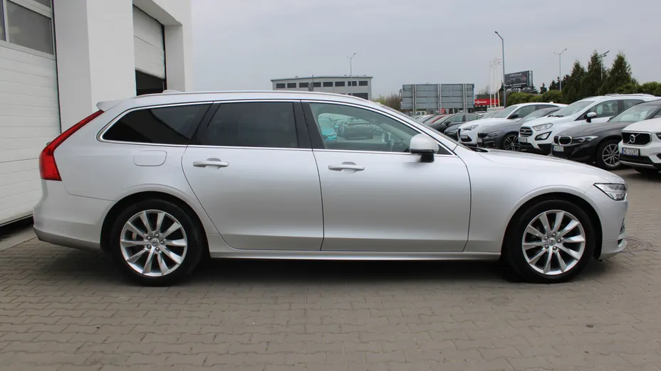 VOLVO V90 V90 D3 Momentum aut