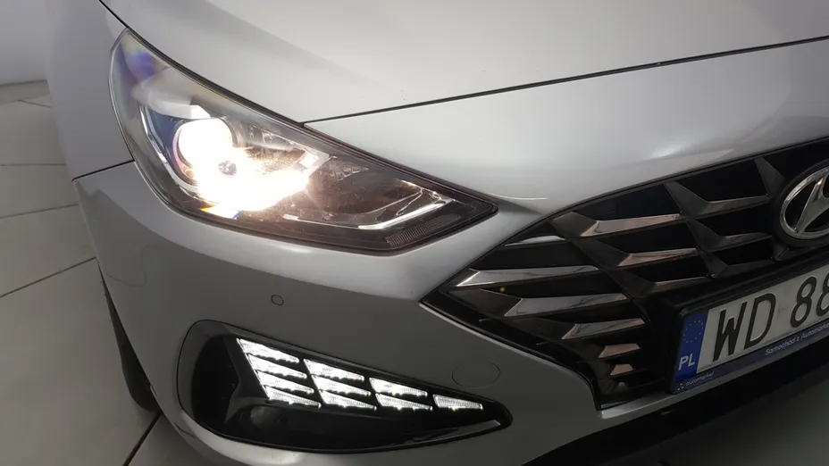 HYUNDAI i30 i30 1.0 T-GDI Modern