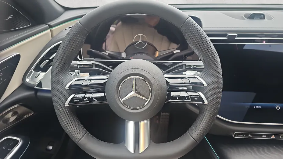 MERCEDES-BENZ E Klasa E 220 d mHEV 4-Matic AMG 9G-Tronic Nowy