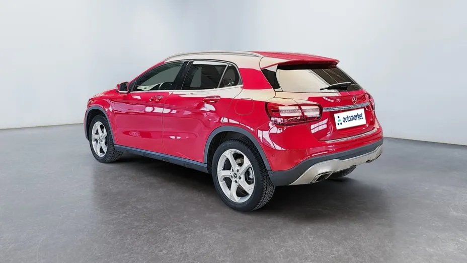 MERCEDES-BENZ GLA GLA 200 7G-DCT Urban
