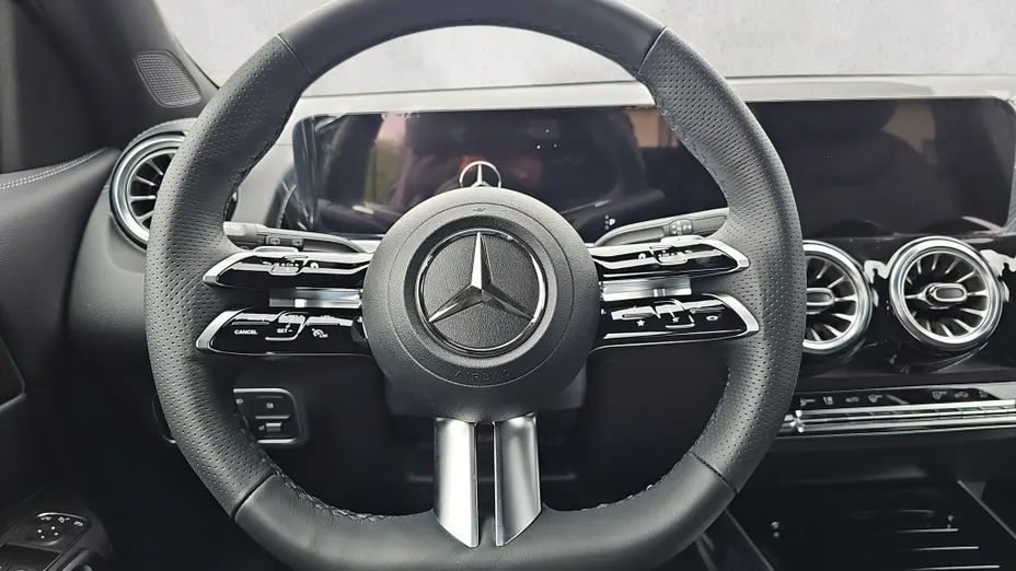 MERCEDES-BENZ GLB GLB 200 d 4-Matic AMG Line 8G-DCT Nowy