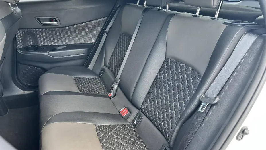 TOYOTA C-HR C-HR 2.0 Hybrid Executive