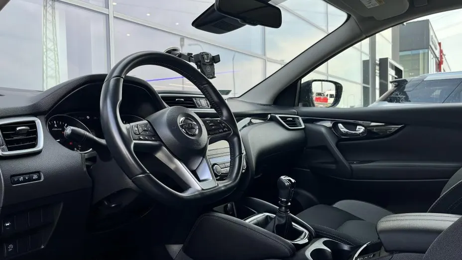 NISSAN Qashqai Qashqai 1.3 DIG-T Tekna