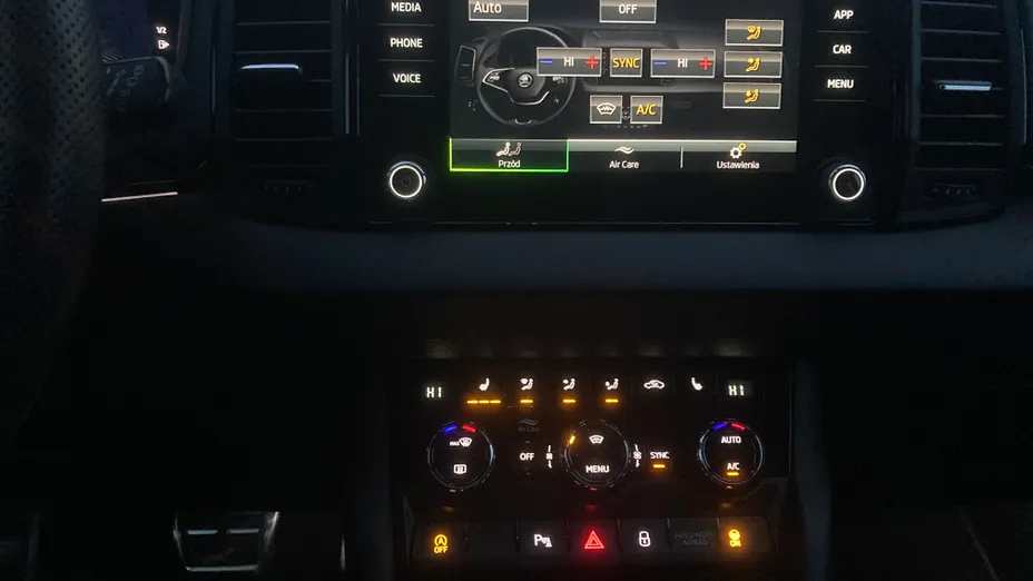 SKODA Karoq Karoq 1.5 TSI ACT Sportline DSG