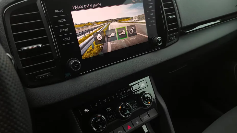 SKODA Karoq Karoq 1.5 TSI ACT Sportline