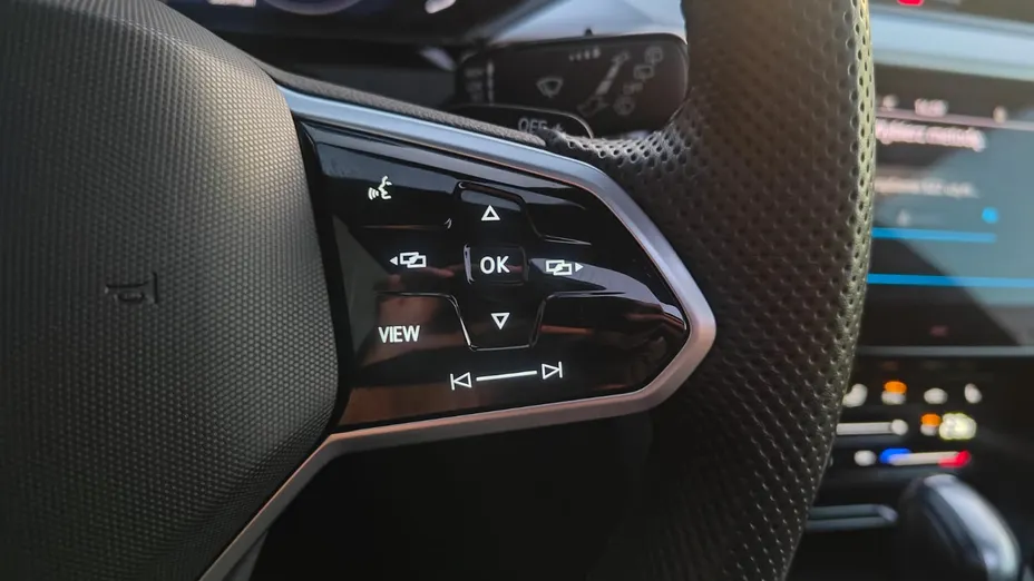 VOLKSWAGEN Arteon Arteon 2.0 TDI 4Motion R-Line DSG