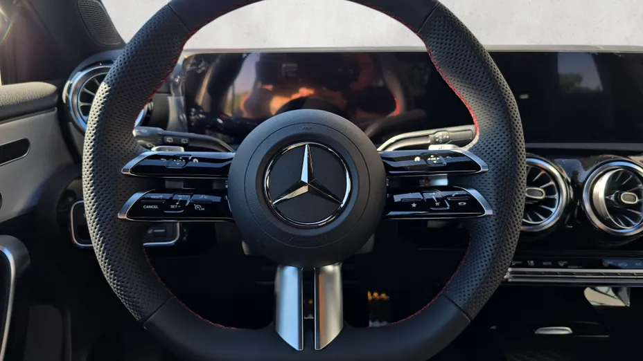 MERCEDES-BENZ A Klasa A 220 4-Matic AMG Line 8G-DCT Nowy