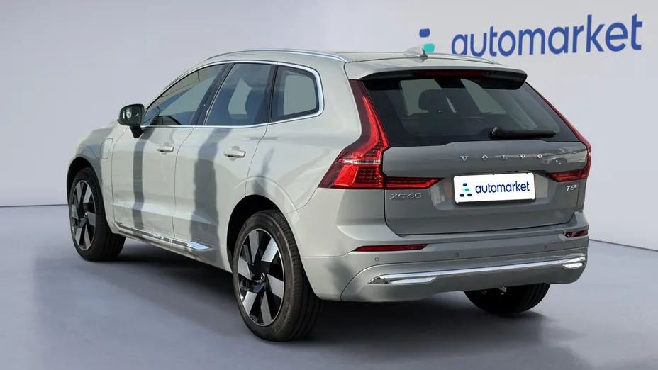VOLVO XC60 XC60 T6 Plug-In Hybrid AWD Plus Dark aut