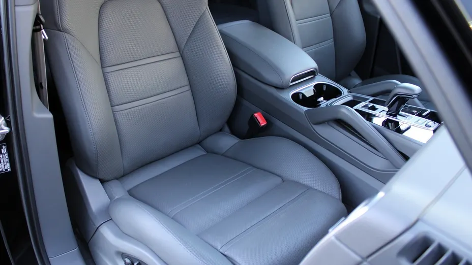 PORSCHE Cayenne Cayenne Platinum Edition