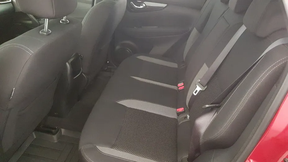 NISSAN Qashqai Qashqai 1.2 DIG-T Acenta