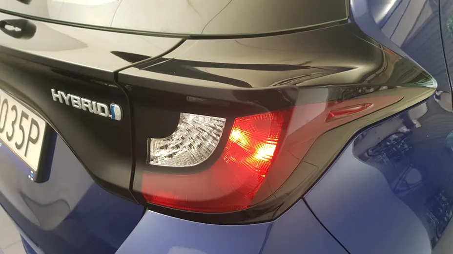 TOYOTA Yaris Yaris Hybrid 1.5 Comfort