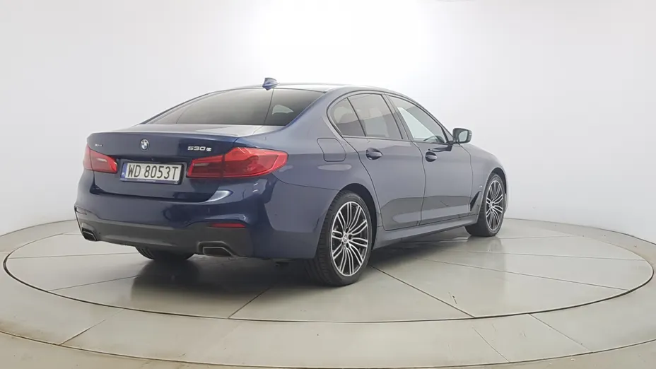 BMW Seria 5 530e iPerformance xDrive M Sport sport-aut