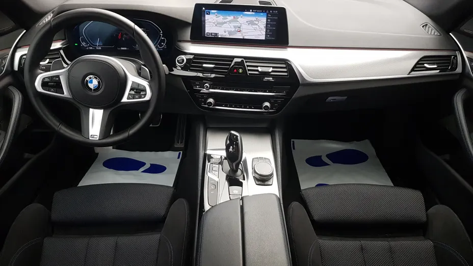 BMW Seria 5 530e iPerformance xDrive M Sport sport-aut