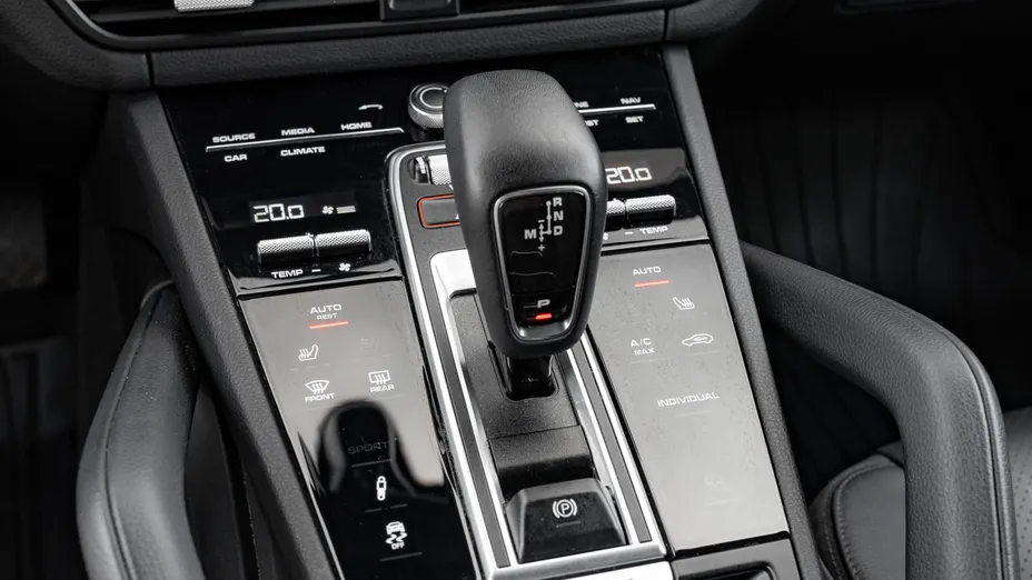 PORSCHE Cayenne Cayenne E-Hybrid