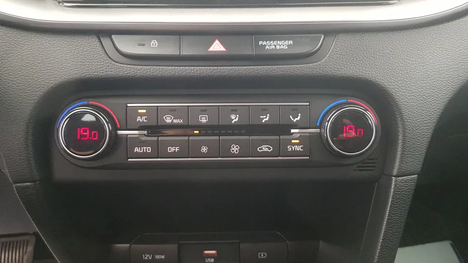 KIA Cee'd Ceed 1.6 CRDi mHEV M DCT