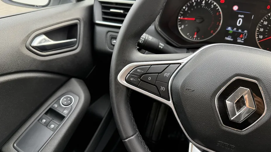 RENAULT Clio Clio 1.0 TCe Equilibre
