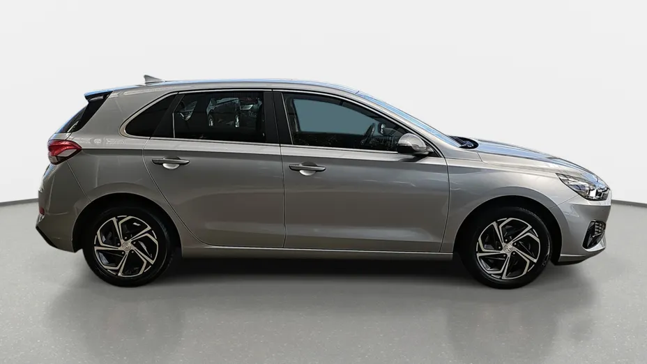 HYUNDAI i30 i30 1.5 DPI Smart
