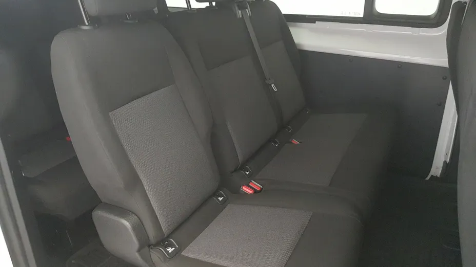 TOYOTA Proace Proace Kombi 2.0 D-4D Long 2,8t