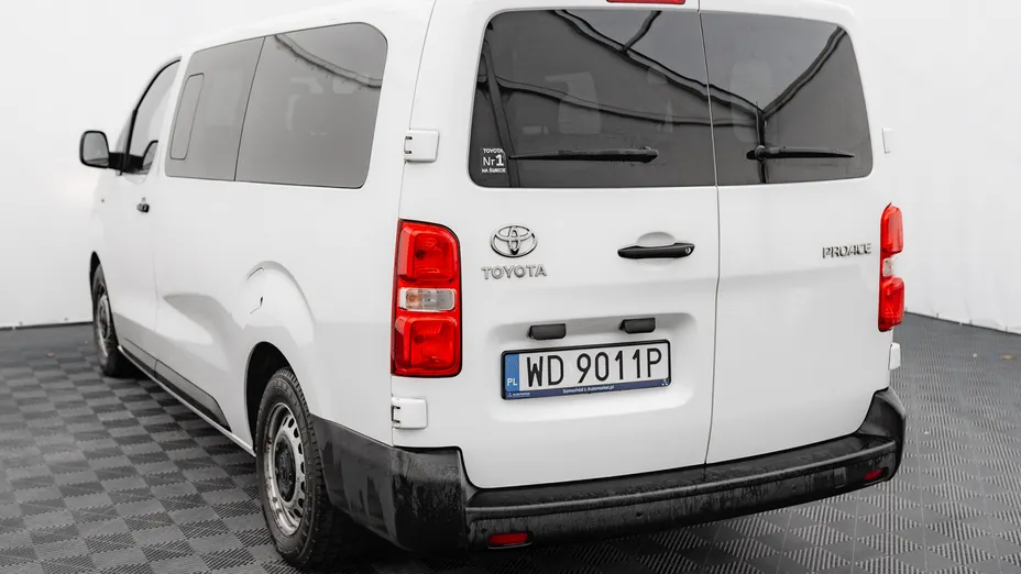 TOYOTA Proace Proace Kombi 2.0 D-4D Long 2,8t