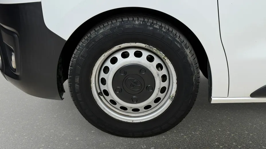 TOYOTA Proace Proace Kombi 2.0 D-4D Long 2,8t