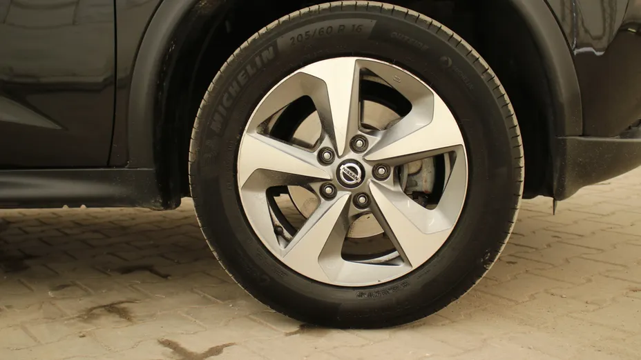 NISSAN Juke Juke 1.6 N-Connecta Xtronic