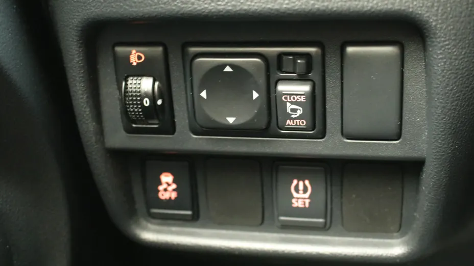 NISSAN Juke Juke 1.6 N-Connecta Xtronic