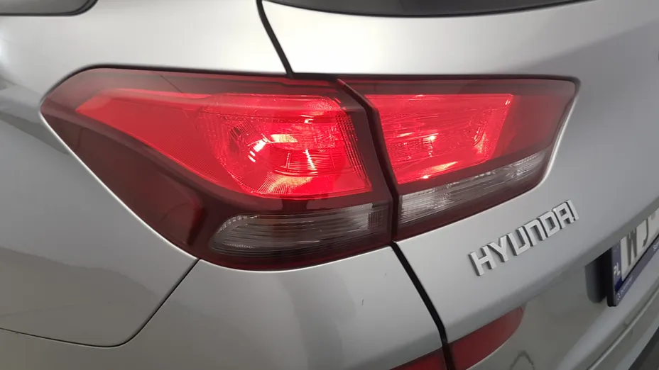 HYUNDAI i30 i30 1.0 T-GDI Modern