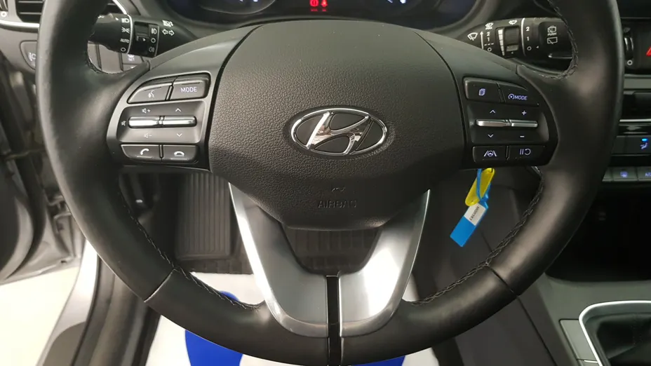 HYUNDAI i30 i30 1.0 T-GDI Modern