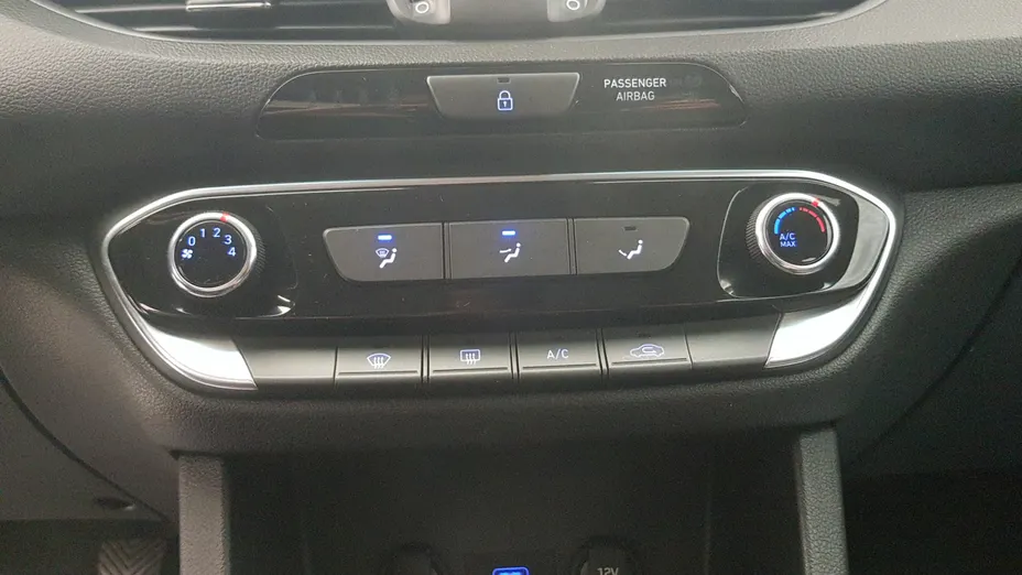 HYUNDAI i30 i30 1.0 T-GDI Modern