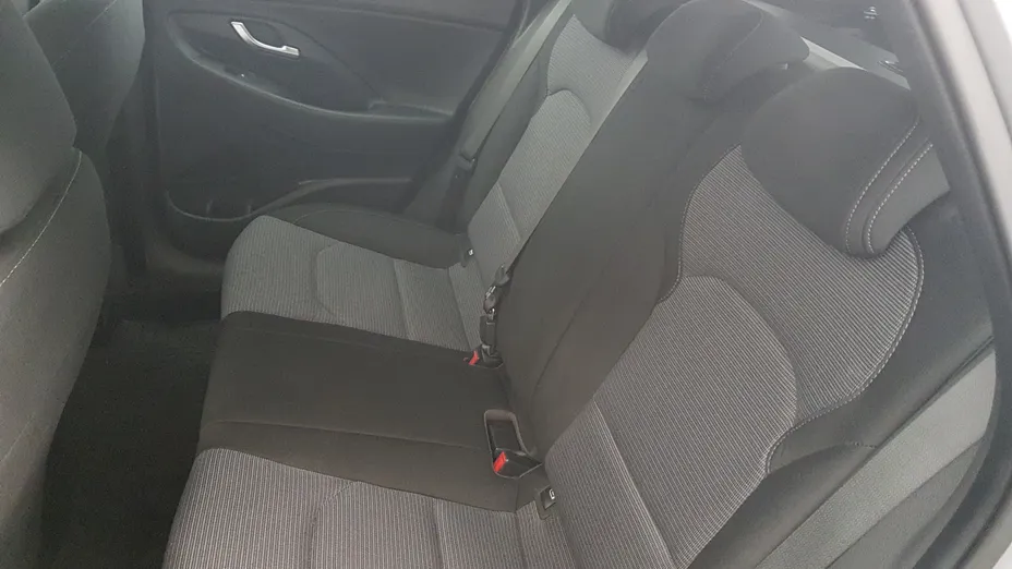 HYUNDAI i30 i30 1.0 T-GDI Modern