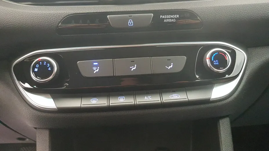 HYUNDAI i30 i30 1.0 T-GDI Modern