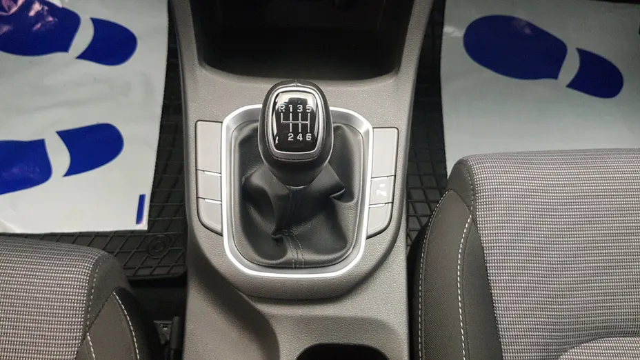 HYUNDAI i30 i30 1.0 T-GDI Modern