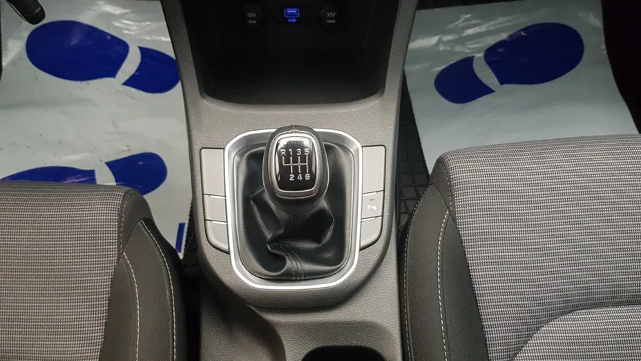 HYUNDAI i30 i30 1.0 T-GDI Modern