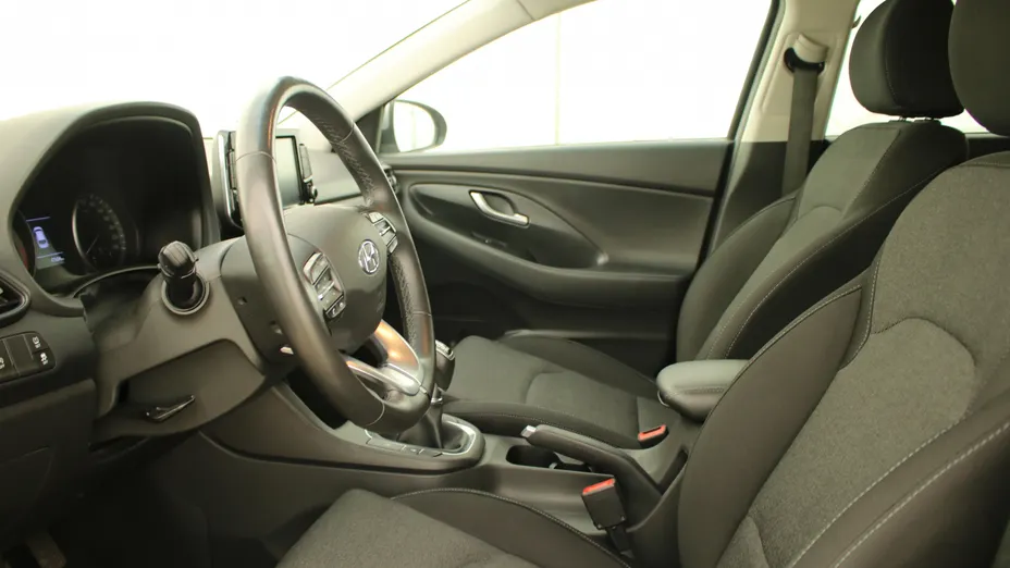 HYUNDAI i30 i30 1.5 DPI Smart