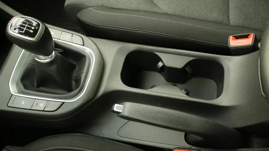 HYUNDAI i30 i30 1.5 DPI Smart