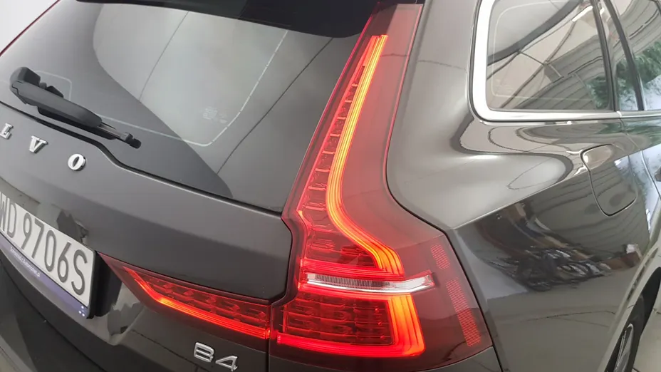 VOLVO V60 V60 B4 D Core aut