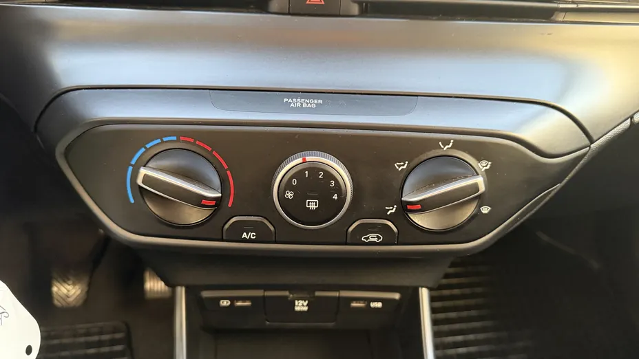 HYUNDAI i20 i20 1.2 Pure