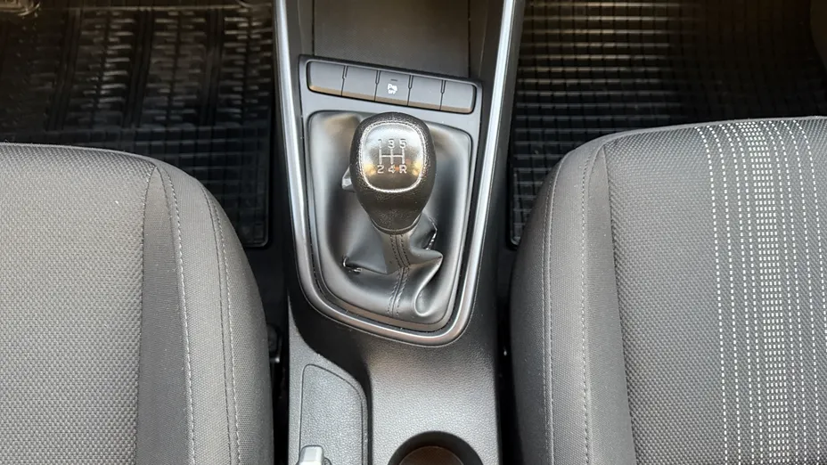 HYUNDAI i20 i20 1.2 Pure