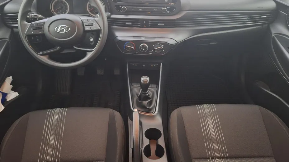HYUNDAI i20 i20 1.2 Pure
