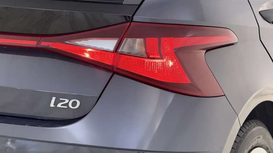 HYUNDAI i20 i20 1.2 Pure