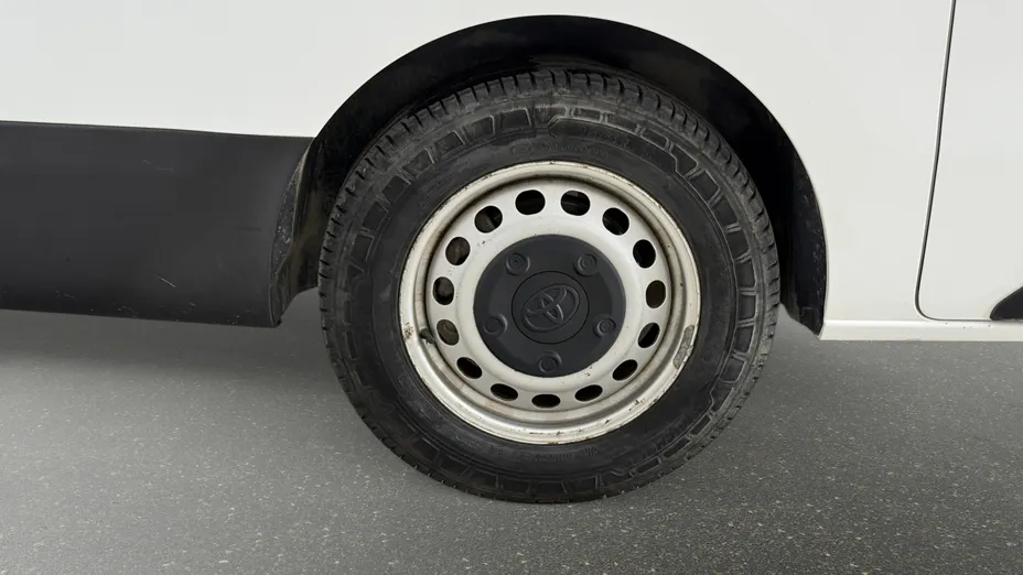 TOYOTA Proace Proace Kombi 2.0 D-4D Long 2,8t