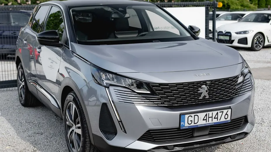 PEUGEOT 3008 3008 1.2 PureTech Allure Pack S&S EAT8