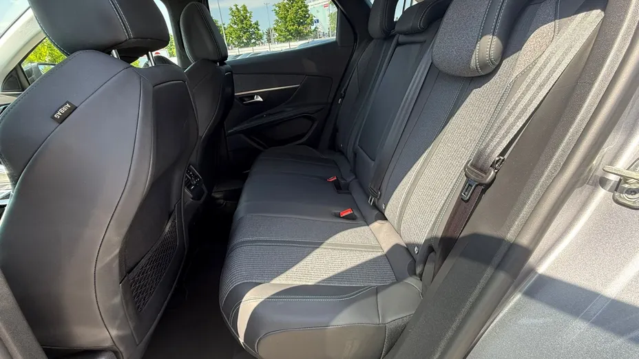 PEUGEOT 3008 3008 1.2 PureTech Allure Pack S&S EAT8